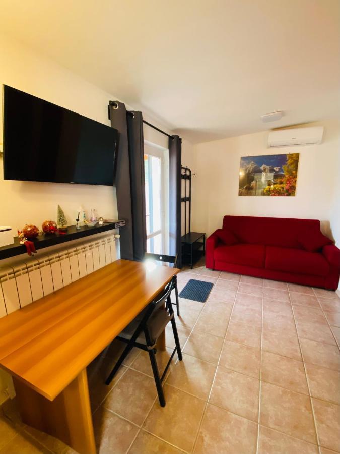 The House Fiera Di Roma Aeroporto Fiumicino Apartment Ponte Galeria Bagian luar foto